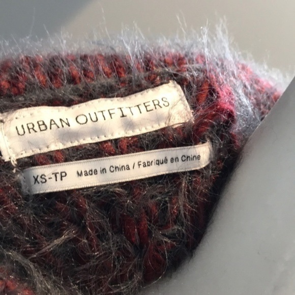 Urban Outfitters Sweater sz xs-tp nwot - Picture 3 of 5